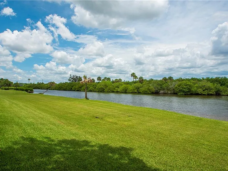 2800 Indian River Blvd #G8 — Photo 36