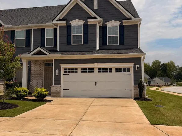 513 Ellwood Ln, McDonough, GA 30253
