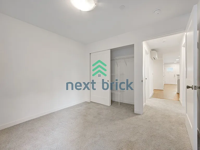 1438 158th Ct NE — Photo 8