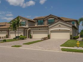 5916 Wake Forest Run, Bradenton, FL