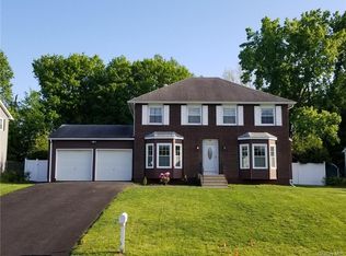 61 Creamery Dr, New windsor, NY 12553