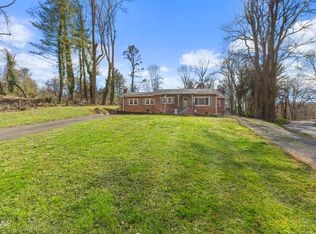 805 Shadowtown Rd, Blountville, TN 37617