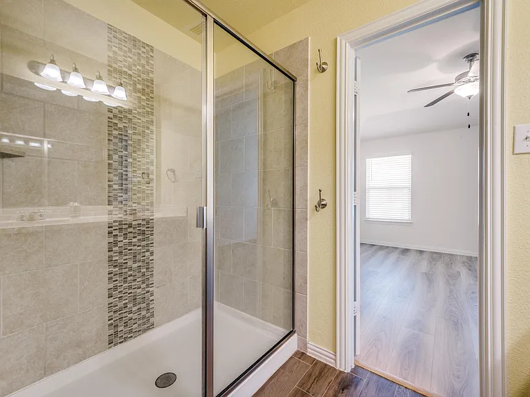1305 Rembrandt Dr — Photo 9