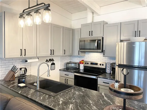 24 Tyrol Ln #103, Mammoth Lakes, CA 93546