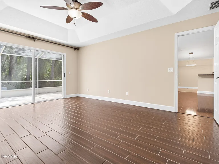 1223 Crown Pointe Ln — Photo 24