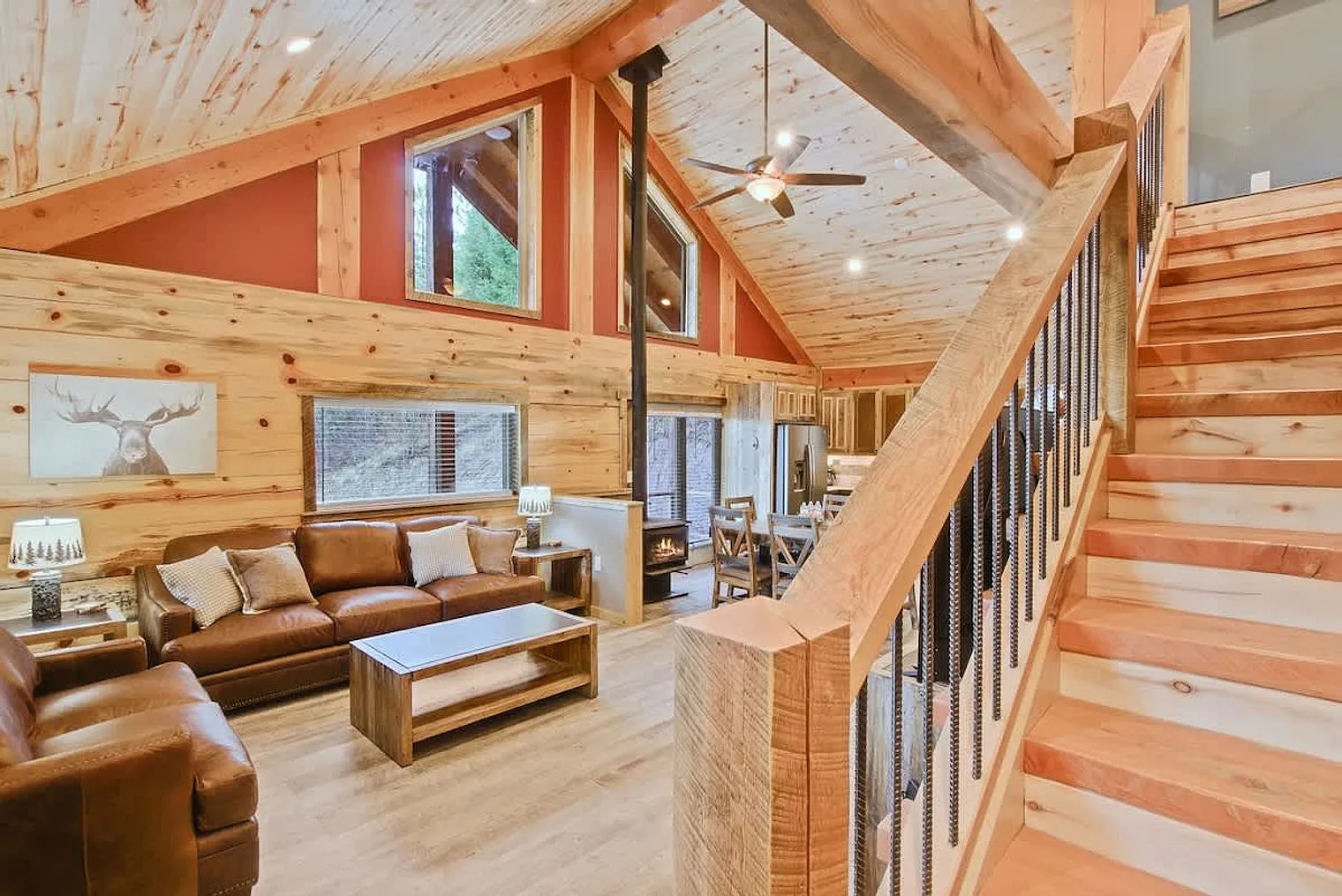 3 bed, 2.0 bath, $7,385 — Photo 4