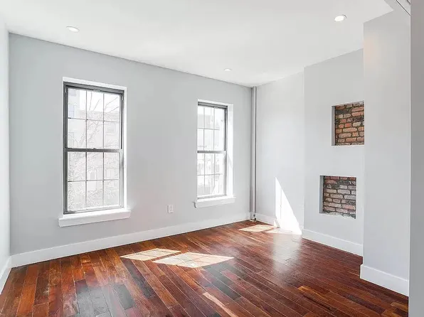 123 Putnam Avenue image 1 of 10