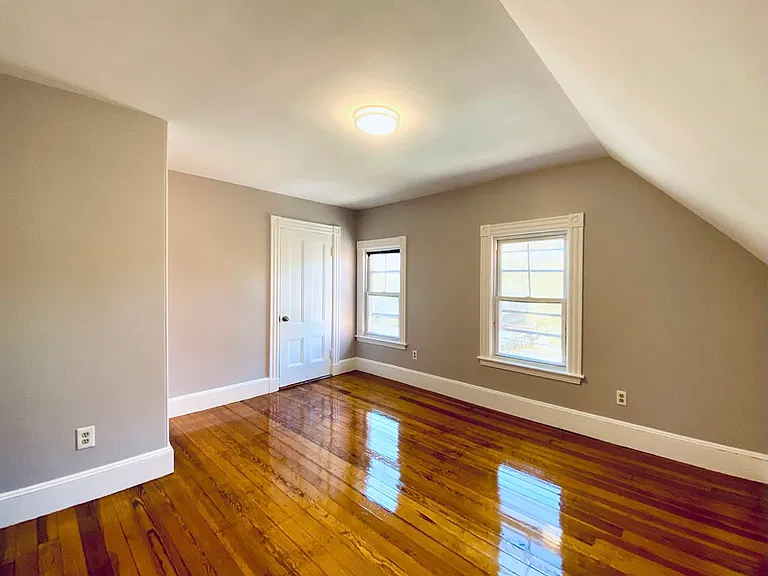 114 White St #3 — Photo 5
