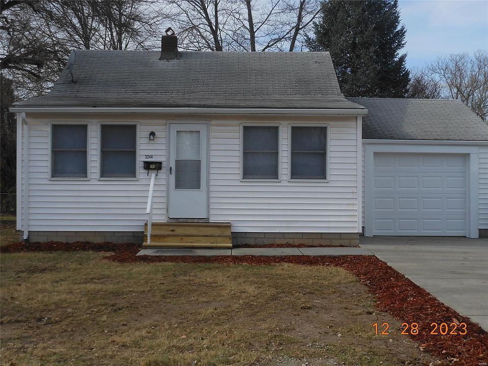 1st image of 3244 Oakwood Ave