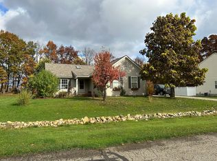 5450 Deer Trl, Linden, MI