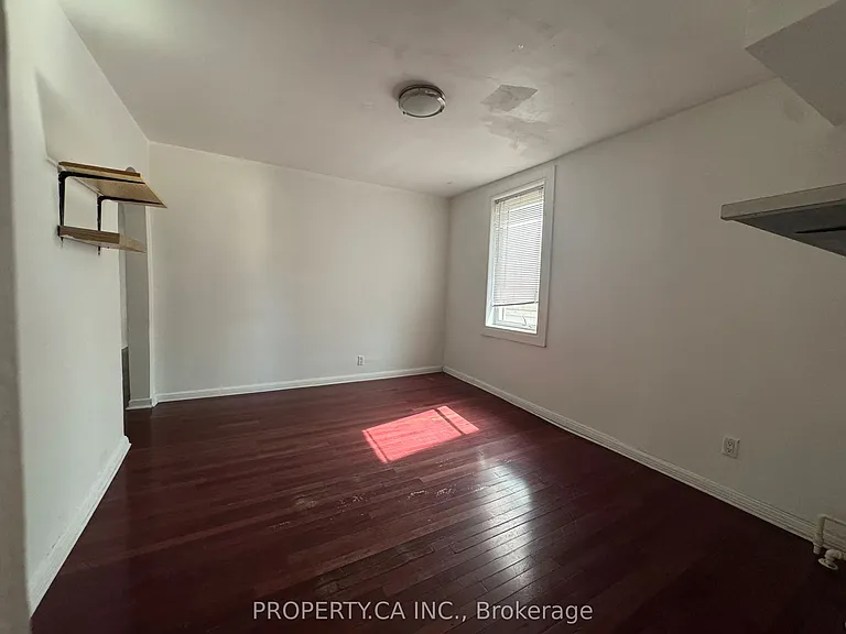 22 Brad St #6 — Photo 4