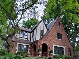 607 W University Dr, Rochester, MI 48307