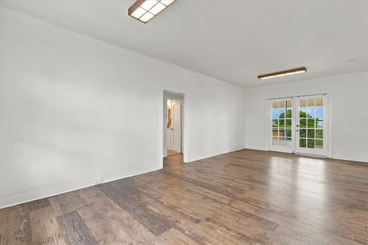 3 bed, 1264 sqft, $3,500 — Photo 4