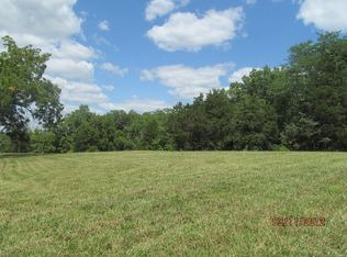 20 Turkey Run Dr, Hawk Point, MO 63349