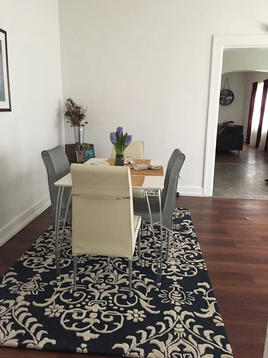 Dining room - 4467 N College Ave