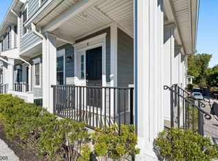 785 Springfield Ave Unit 4, Summit, NJ 07901