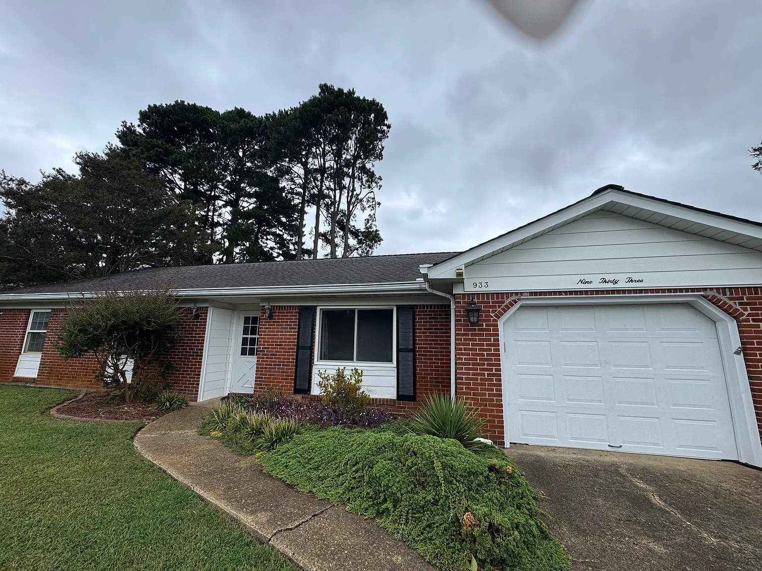3 bed, 1568 sqft, $2,600 — Photo 2