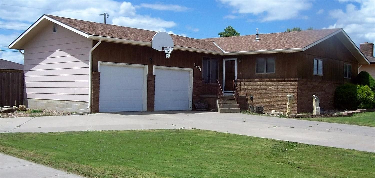 1701 Western Plains Dr, Hays, KS 67601 Zillow
