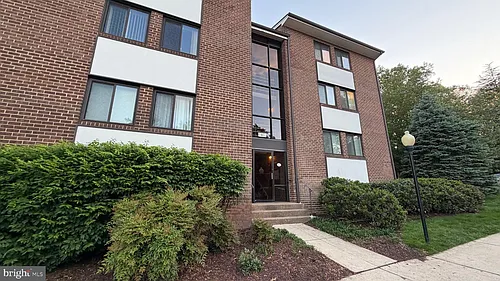 1407 Northgate Sq #2C Photo 1