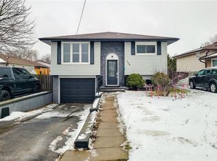 758 Stone Church Rd E, Hamilton, ON L8W1A8