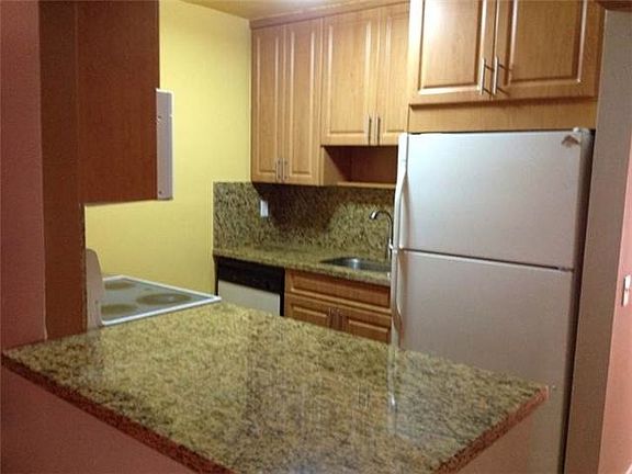 3rd image of 325 NW 72nd Ave APT 202