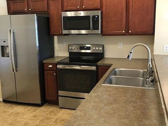 4th image of 6053 Illinois Ln SE