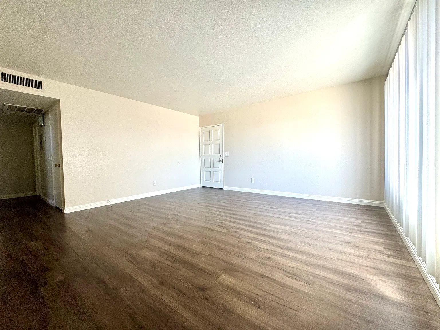2 bed, $1,780 — Photo 1