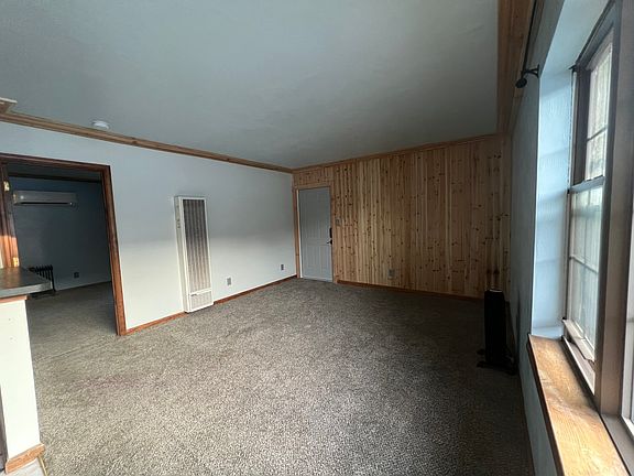 3rd image of 130 W Seaview Ave APT 3