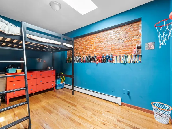 609 Lexington Avenue image 23 of 43