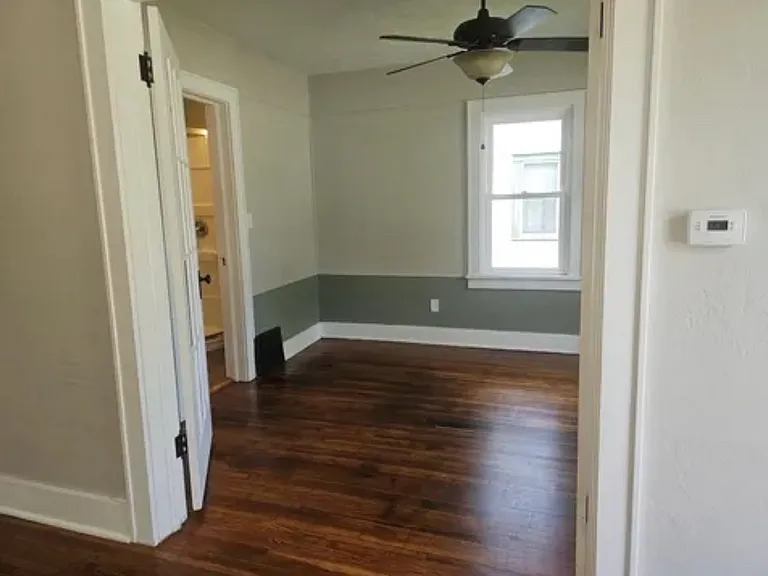 719 S Market St — Photo 17