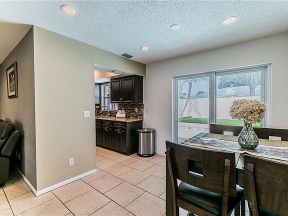 4th image of 6929 Aberfeldy Ave N