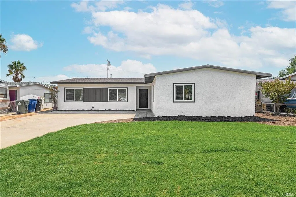 4 bed, 1750 sqft, $3,500 — Photo 1