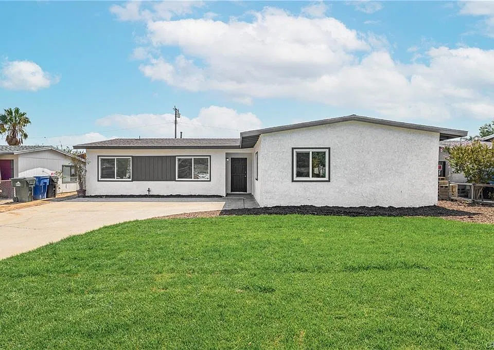 1712 E Bonnie Brae Ct