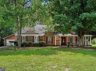10035 Point View Dr, Jonesboro, GA 30238