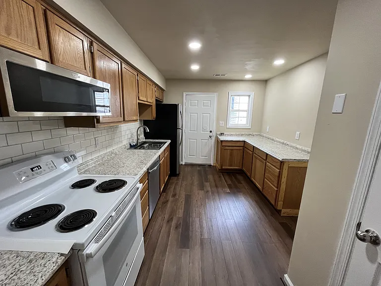 9251 Hickory St — Photo 5