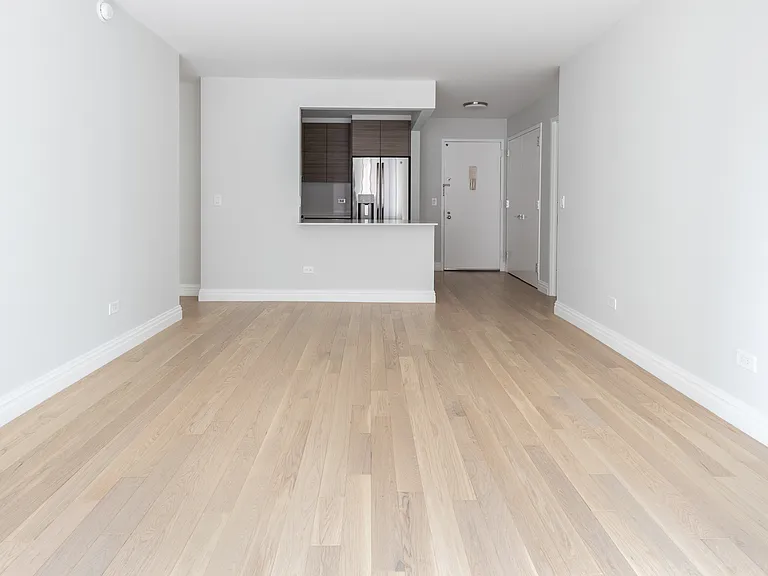 235 W 48th St #14J — Photo 7