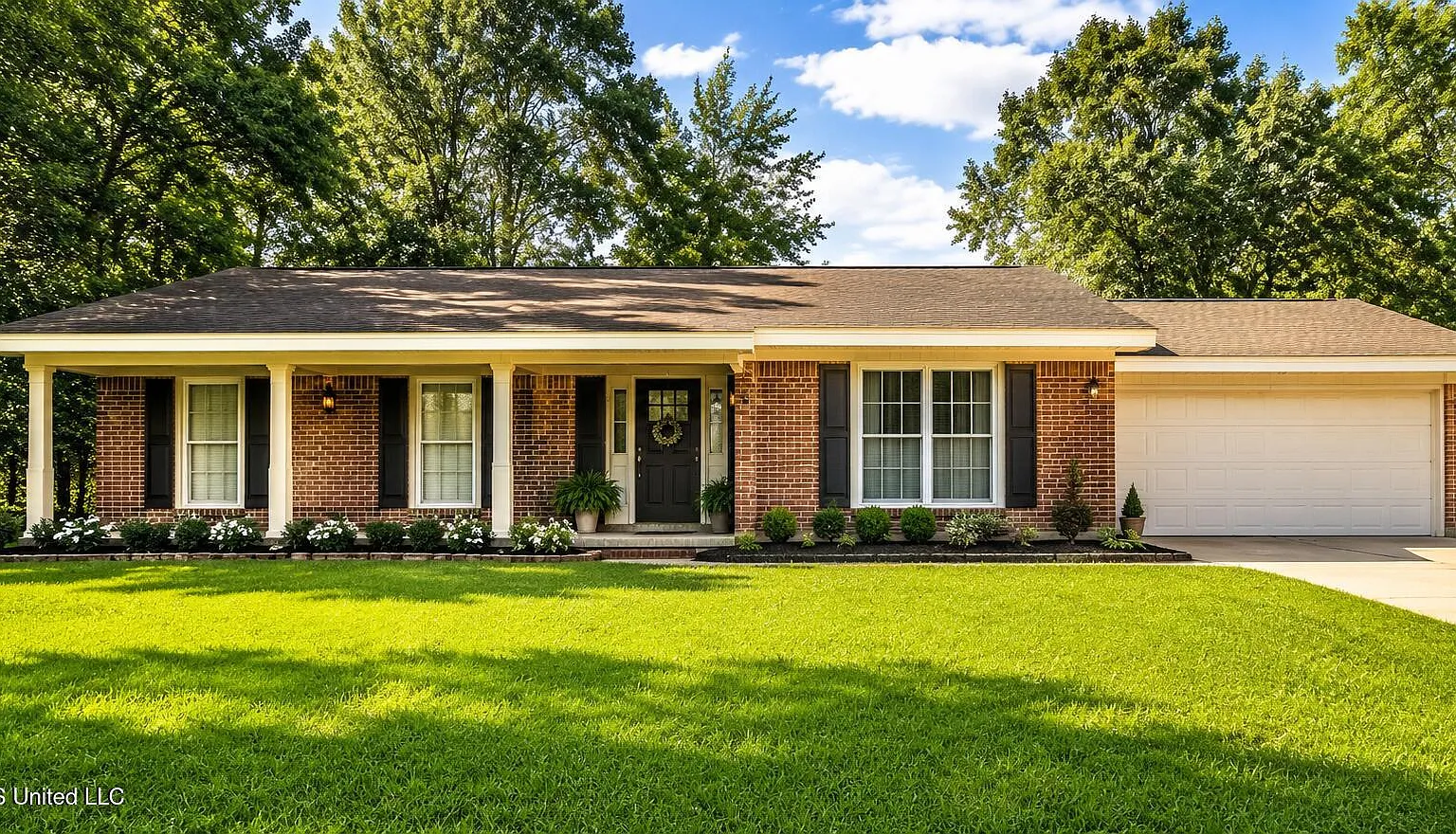 3 bed, 2.0 bath, 1750 sqft, $1,750 — Photo 1