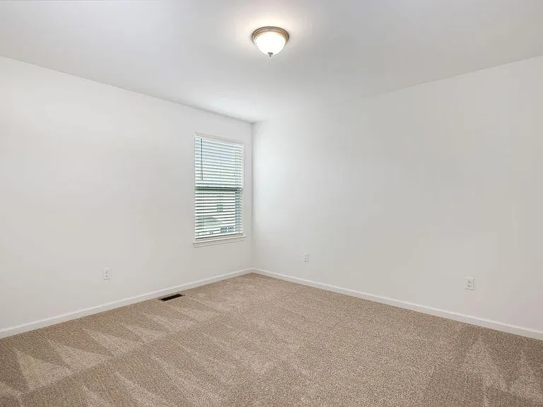 286 Springview St — Photo 24