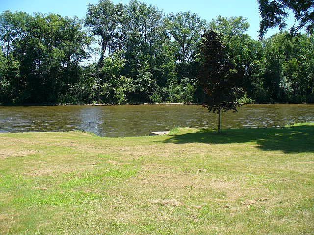 1st image of 8959 N Shepards Park Ct