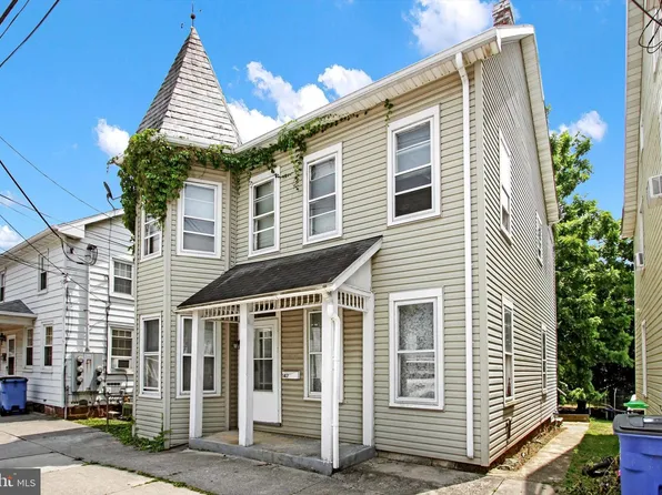 147 Lumber St, Littlestown, PA 17340