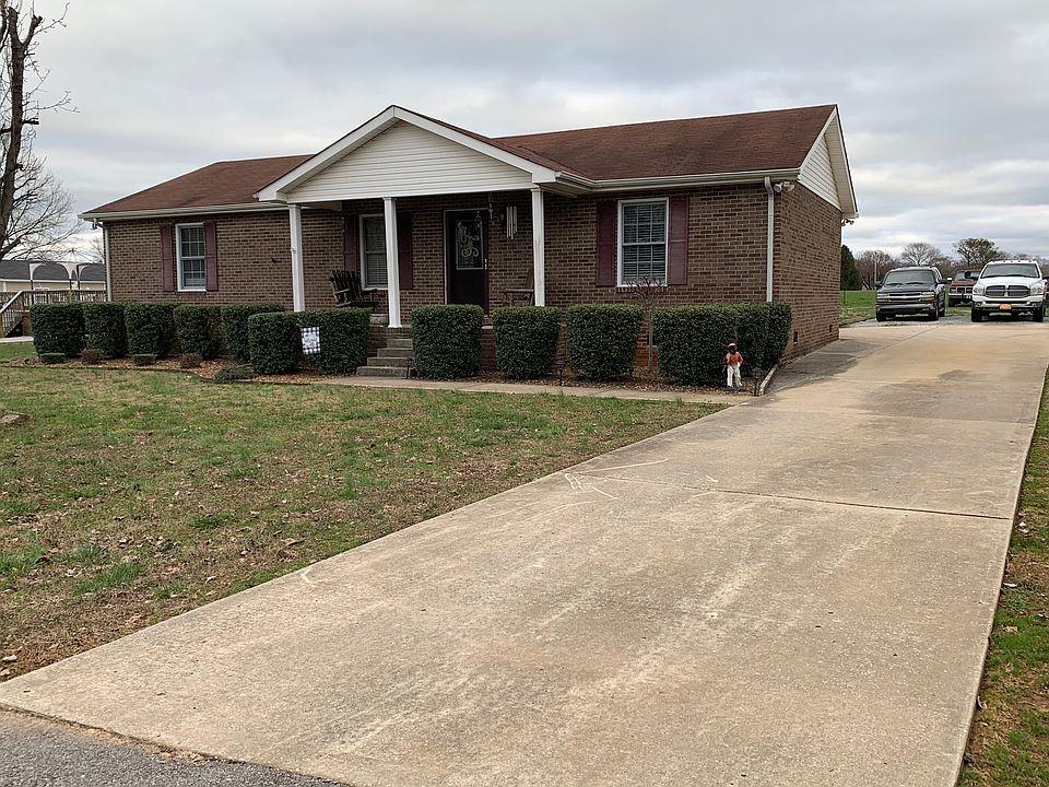 1st image of 111 Abbott Ln