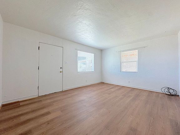 3rd image of 3509 Tyler Ave
