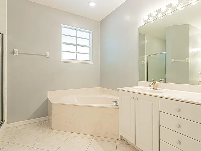 2215 Hawksridge Dr #802 — Photo 26