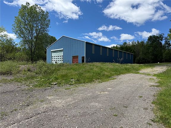 4th image of 1645 Forest Avenue Ext #17