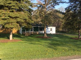 11690 N Durkee Rd, Grafton, OH 44044