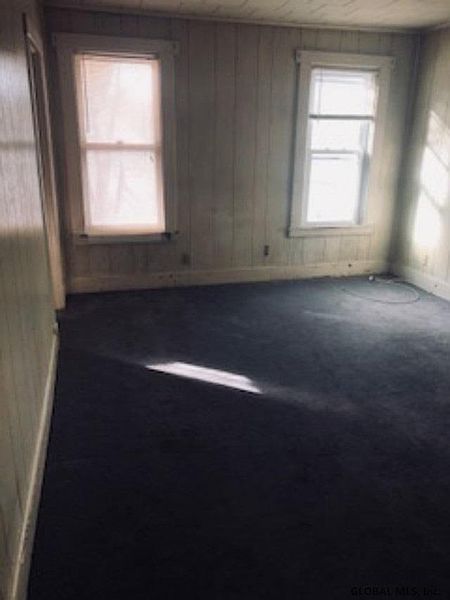 2nd image of 813-815 CUTLER Street