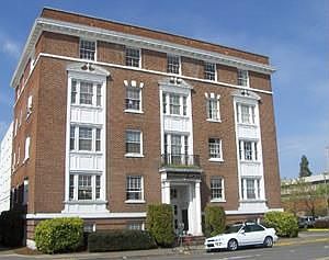 2nd image of 1272 Willamette St APT 103