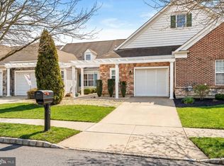 32 Sparrow Dr, Hamilton, NJ 08690