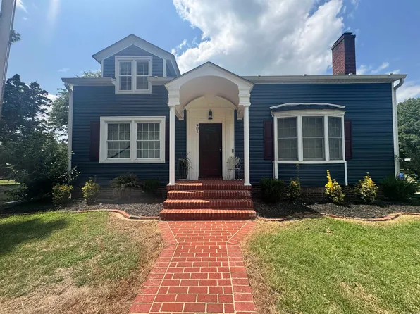 901 SW 2nd St, Corning, AR 72422