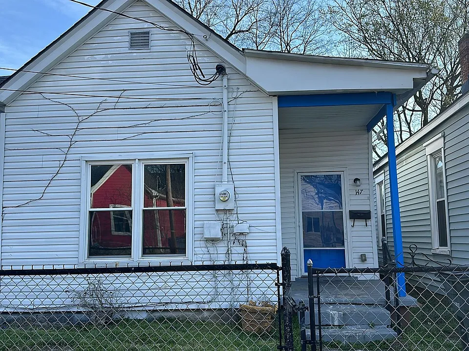 147 Rand Ave